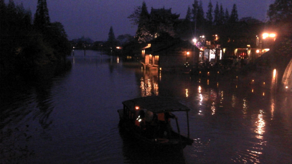 ���ƻ�����������Ƣ