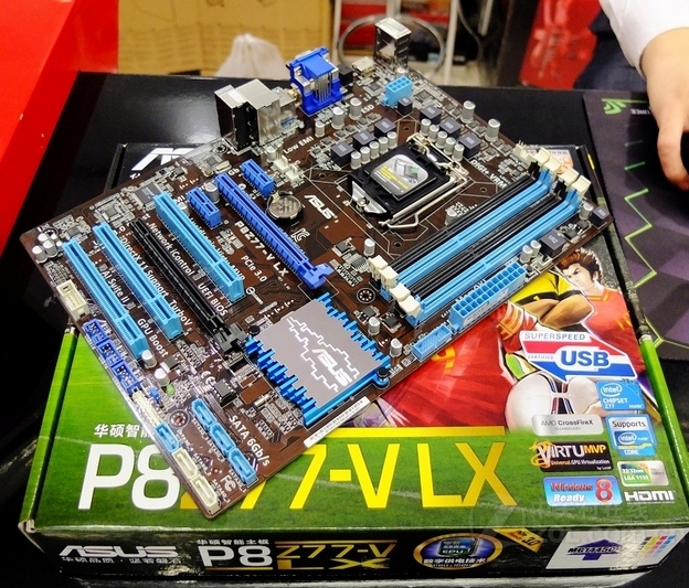 ��˶P8Z77-V LX.jpg